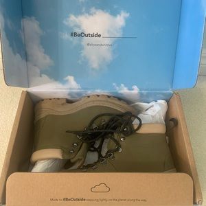 Never worn Alice and Whittles hiking boots! I ordered them in the wrong size!